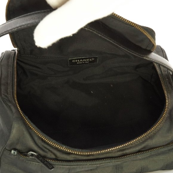 Auth Chanel Cosmetic Pouch Nylon Black #13612C96 - Picture 13 of 14